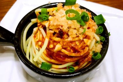 Rong Yi (Kai De Plaza)