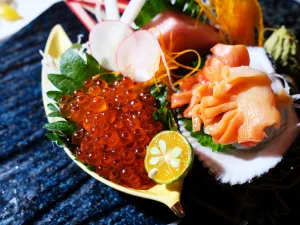 UNDER THE MOON CUISINE