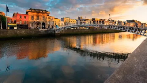 Ha'penny Bridge attraction in Dublin