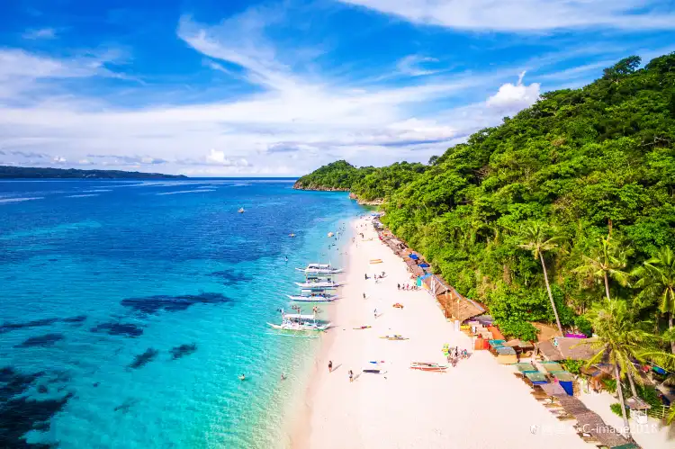 Hotels near White Beach Villas