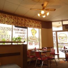 Dad's Diner 여행 사진