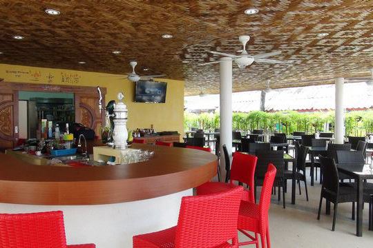 Lillo Island Restaurant & Bar