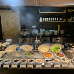 MING YUE User Photo