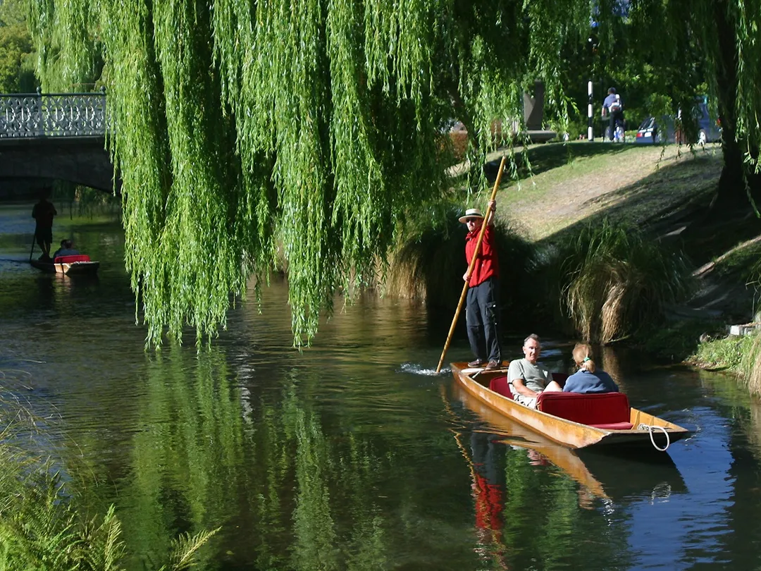 4_Punting On The Avon (Antigua Boat Sheds)