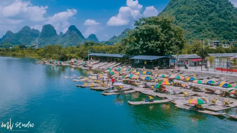 Rafting in Yangshuo attraction in Guilin
