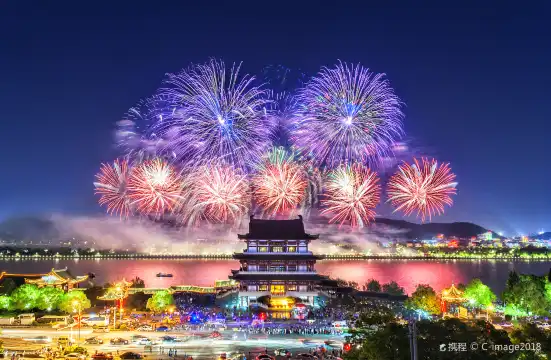 Hotels near Orange Isle Fireworks