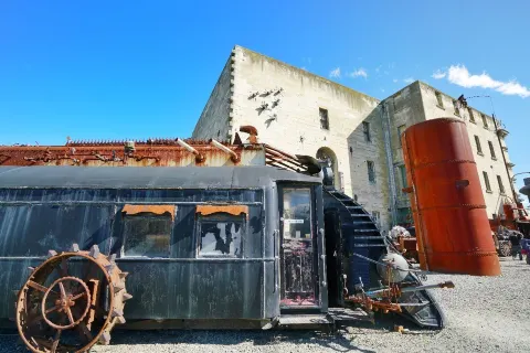 Steampunk HQ