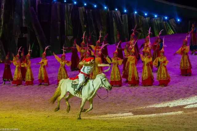 Mongolian Song and Dance Performances in Hulunbuir
