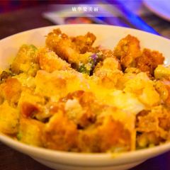 Jungle Burger Sports Bar & Bistro User Photo