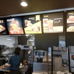 麦当劳(华亚广场店) User Photo