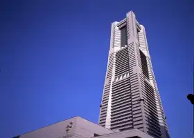 横浜ランドマークタワー