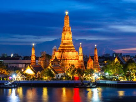 짜오프라야강 라이트 페스티벌의 화려한 귀환