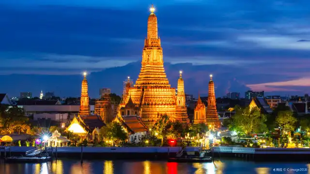 Hotels near Wat Arun