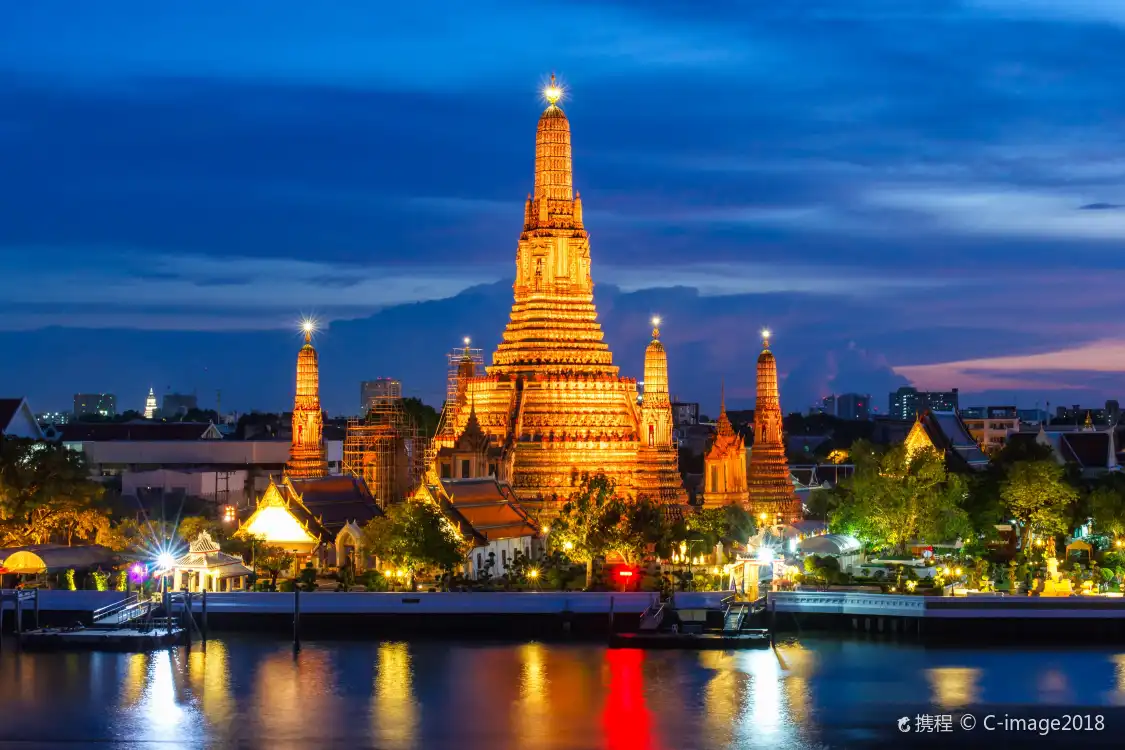 Hotels near Wat Arun
