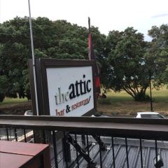 The Attic Bar & Restaurant 여행 사진