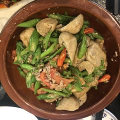SHI ZI LOU User Photo