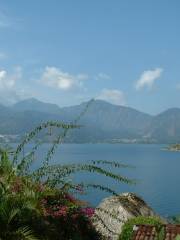 Cerro Tzankujil Nature Reserve