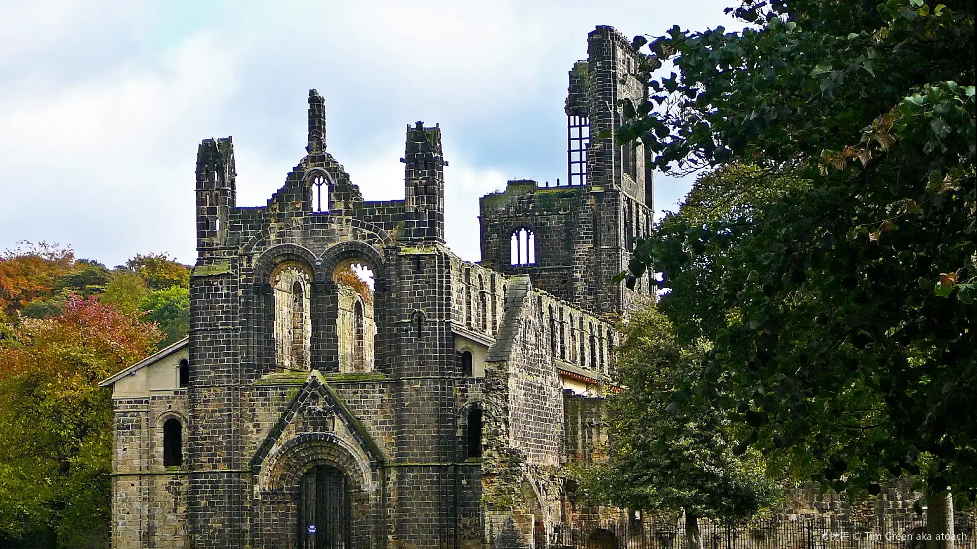 Hotels near Kirkstall Abbey