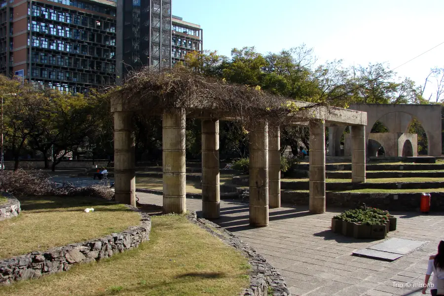 Plaza de la Intendencia, Héroes de Malvinas