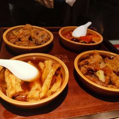 A WU HUANG HE DA LI YU ZHENG ZHOU TIAN ZE JIE DIAN User Photo