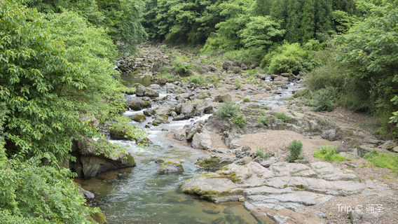 China·Meishan Qiliping Tourist Resort