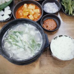 Daegeon Myeongga Dwaeji-gukbap User Photo