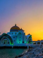 Masjid Selat Melaka