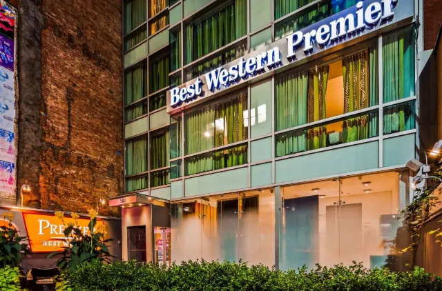 Top 24 Manhattan Hotels: from Budget to Luxury 