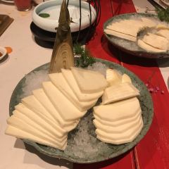 小龙翻大江·火锅美学(外滩店) User Photo