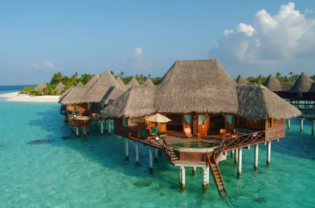 Top 10 Popular Island Hotels in Maldives