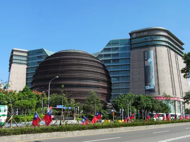 Popular Shopping Locations in Taipei| Add Shopping Fun to Your Trip in Taipei with These Seven Popular Malls!