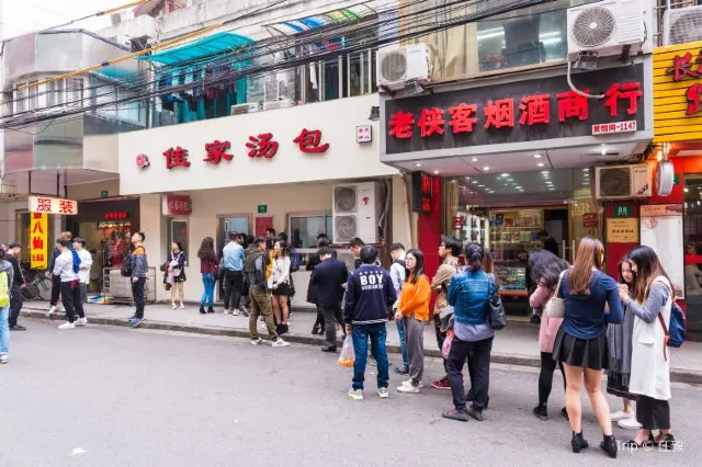 7 Best Asian Street Foods and Where to Get Them