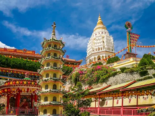 Do You Want to Come Across All Kinds of Old Special Buildings in The Streets and Alley Ways? Penang, Will Take You from The Luxurious Dwellings of The Overseas Chinese to Mosques and British Castles.