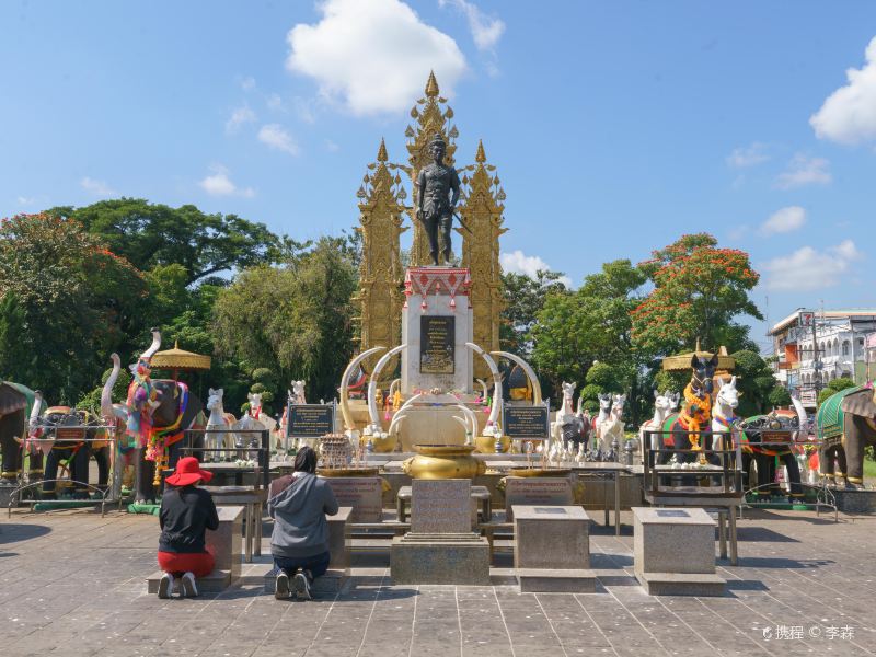 King Mangrai Monument