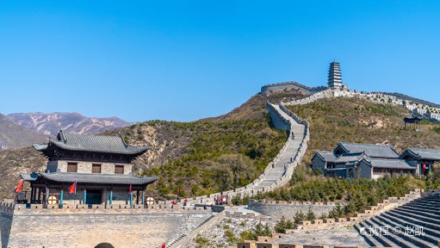 Lawatan sehari sewaan peribadi ke Menara Kayu Daerah Ying + Pintu Gerbang Yanmen dengan penghantaran ke Xinzhou atau Gunung Wutai|Kenderaan operasi