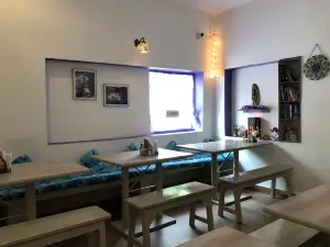 Be Happy Cafe