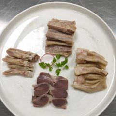 逸品淮扬(白玉兰广场店) User Photo