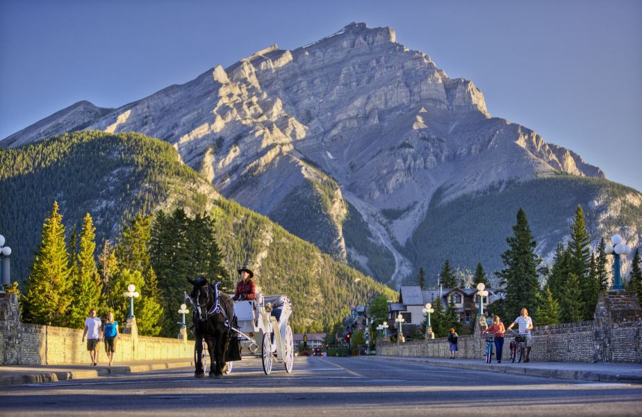 Flüge Alma Banff