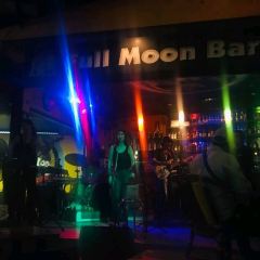 Full Moon Bar and Restaurant User Photo