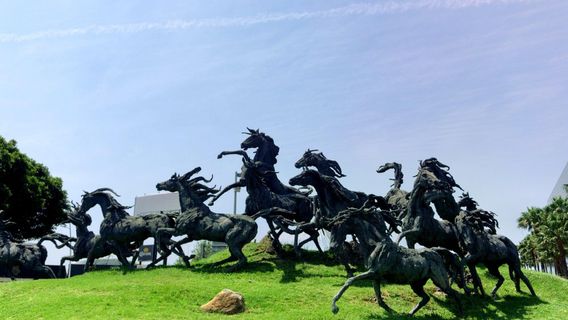 Glorieta La Estampida