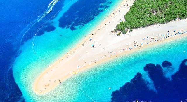 Zlatni Rat Beach