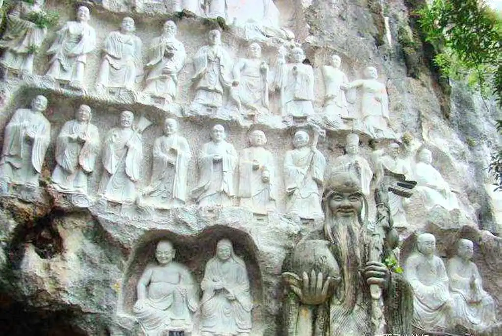 Hotels near Laozi Mountain