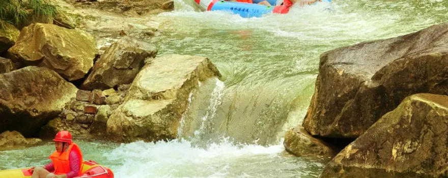 Clear Water Drifting