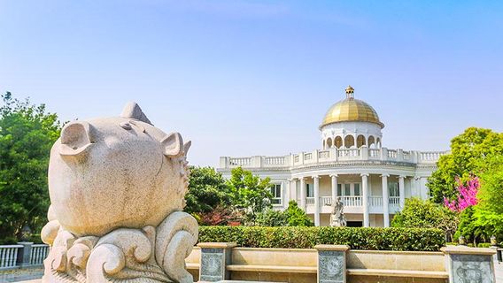 Zhongyang Puffer Farm