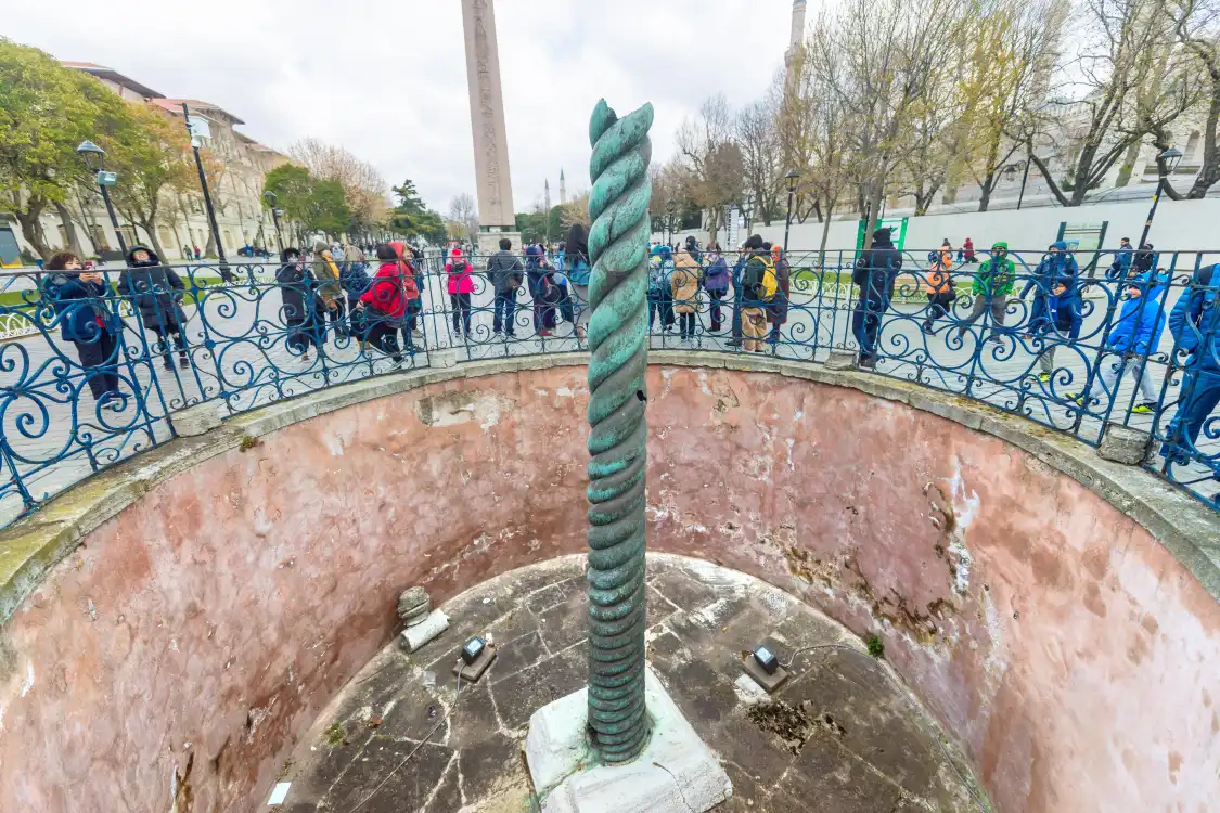Hotel in zona Colonna dei Serpenti