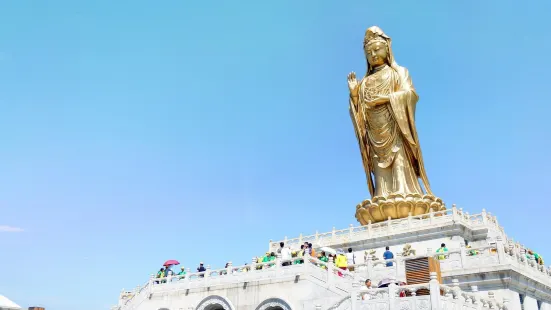 33 meters high Nanhai Guanyin