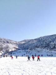 Yuanbao Mountain Ski Field