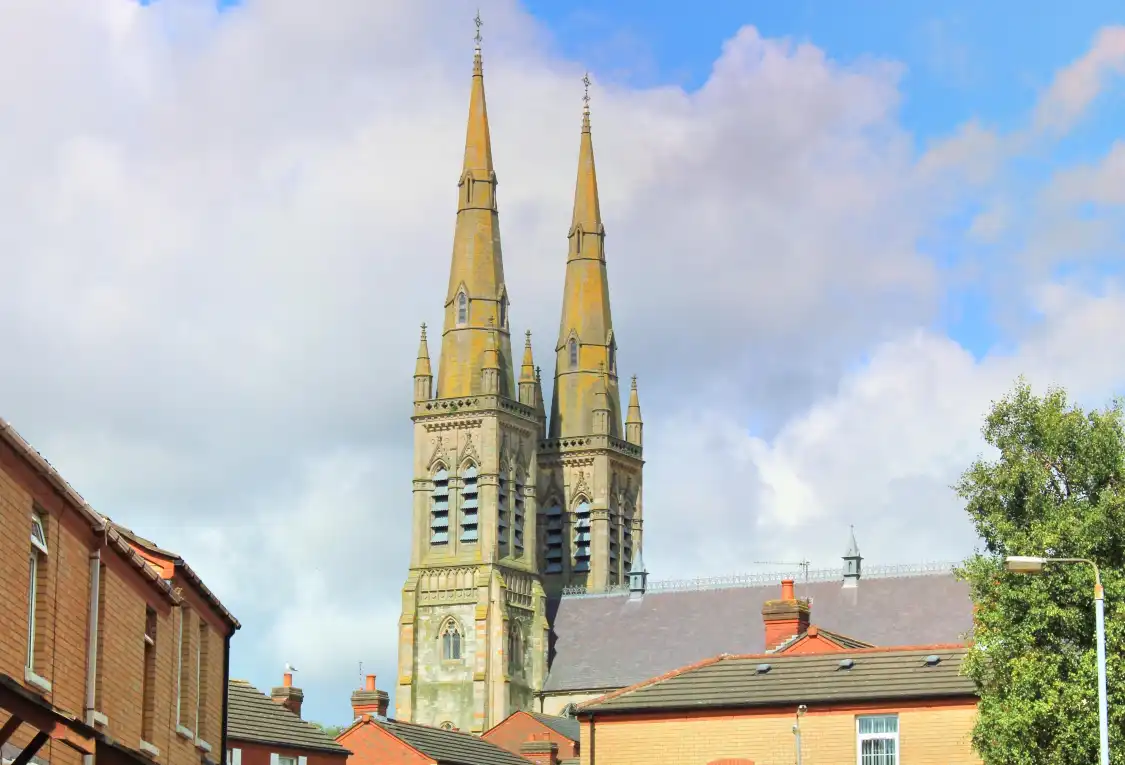 Hotels near St Peter's Cathedral