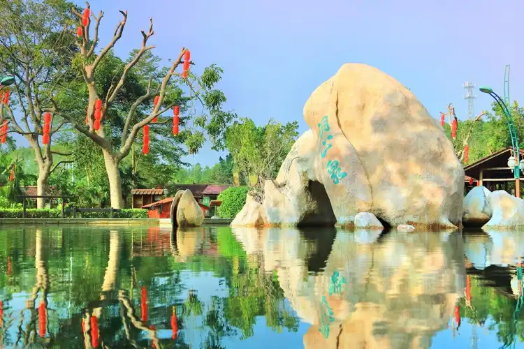 Hotel berhampiran Niuwen Pond