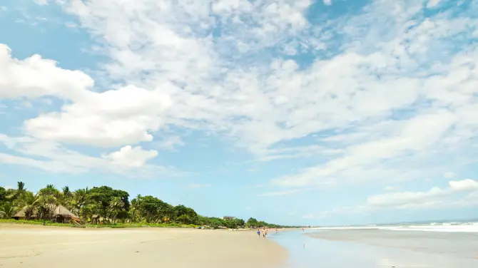 3_Seminyak Beach